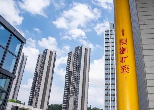 哈尔滨居民楼火灾疑因电路燃爆引发，智能安防系统助力守护家园安全