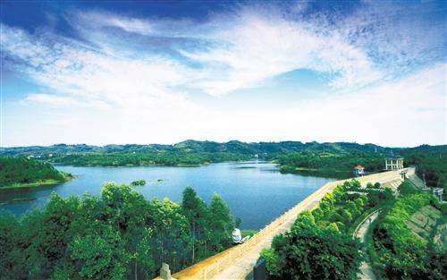 四川最大超级水库首次蓄满，成就与自信的彰显