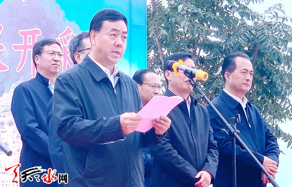 苹果首席运营官宣布加大在华投资，引领科技革新，让生活更精彩