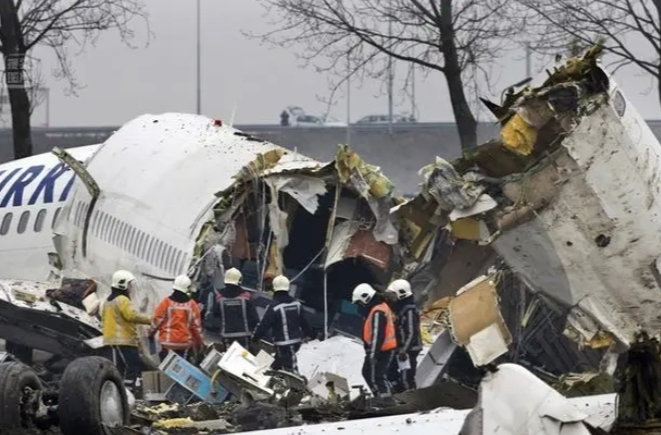 土耳其航空航天公司遭遇恐袭，逆境中的坚韧之光与成就之路