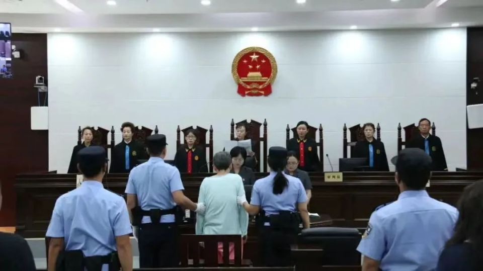 律师称不确定余华英是否还上诉