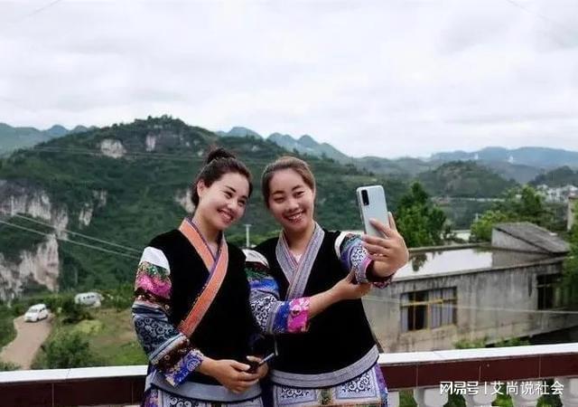 杨妞花梦境中的奇妙重逢，与父亲的奇妙相遇