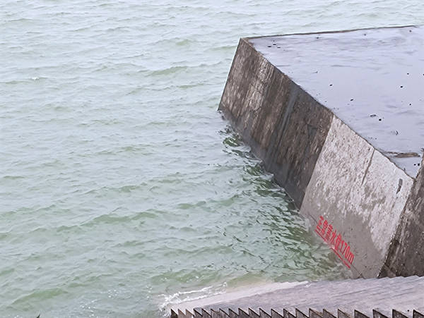 四川最大超级水库首次蓄满，水的力量与时代的交响标题建议，四川最大超级水库首次蓄满，开启时代新篇章。