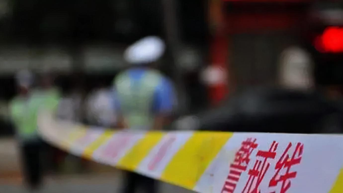 大学生被曝在女厕偷拍