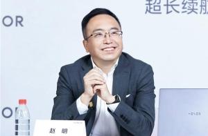 赵明引发争议，iPhone灵动岛概念究竟是否源于荣耀？创新之争揭秘