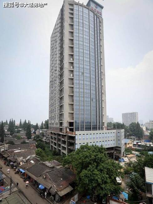 西宁烂尾楼