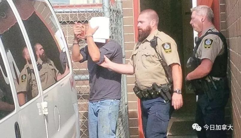 加拿大警方再次指控印度官员，变化中的自信与成就感之源