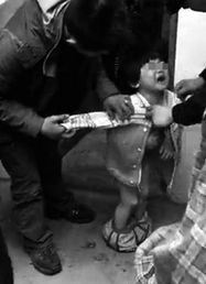 女童被泼水烫伤事件