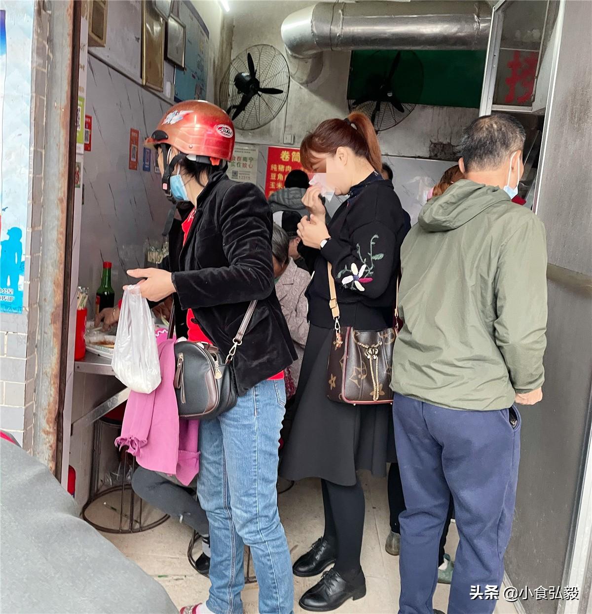 小巷深处的神秘宝藏，最新预言与特色小店的奇遇