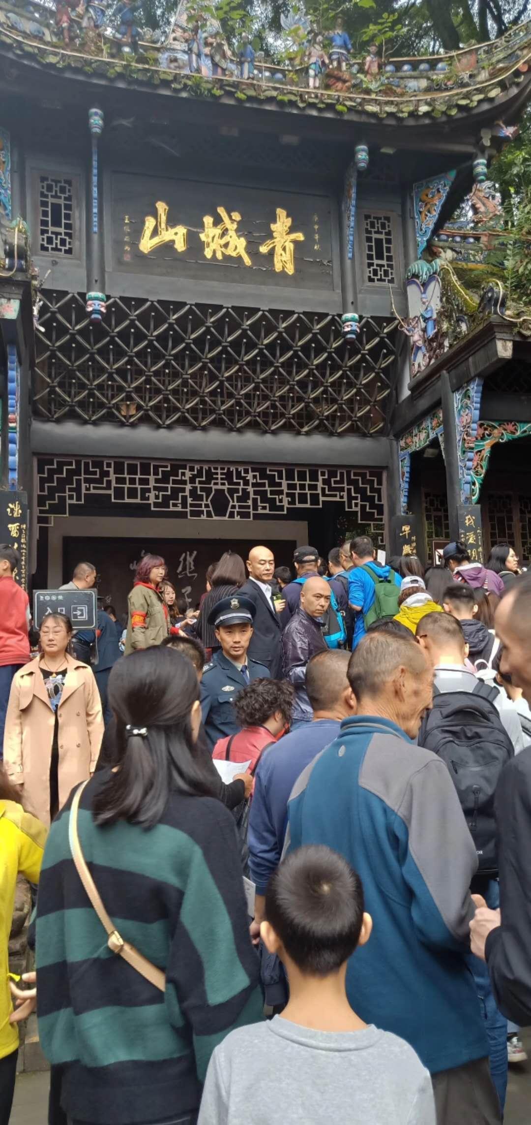 小巷深处的神秘乐园