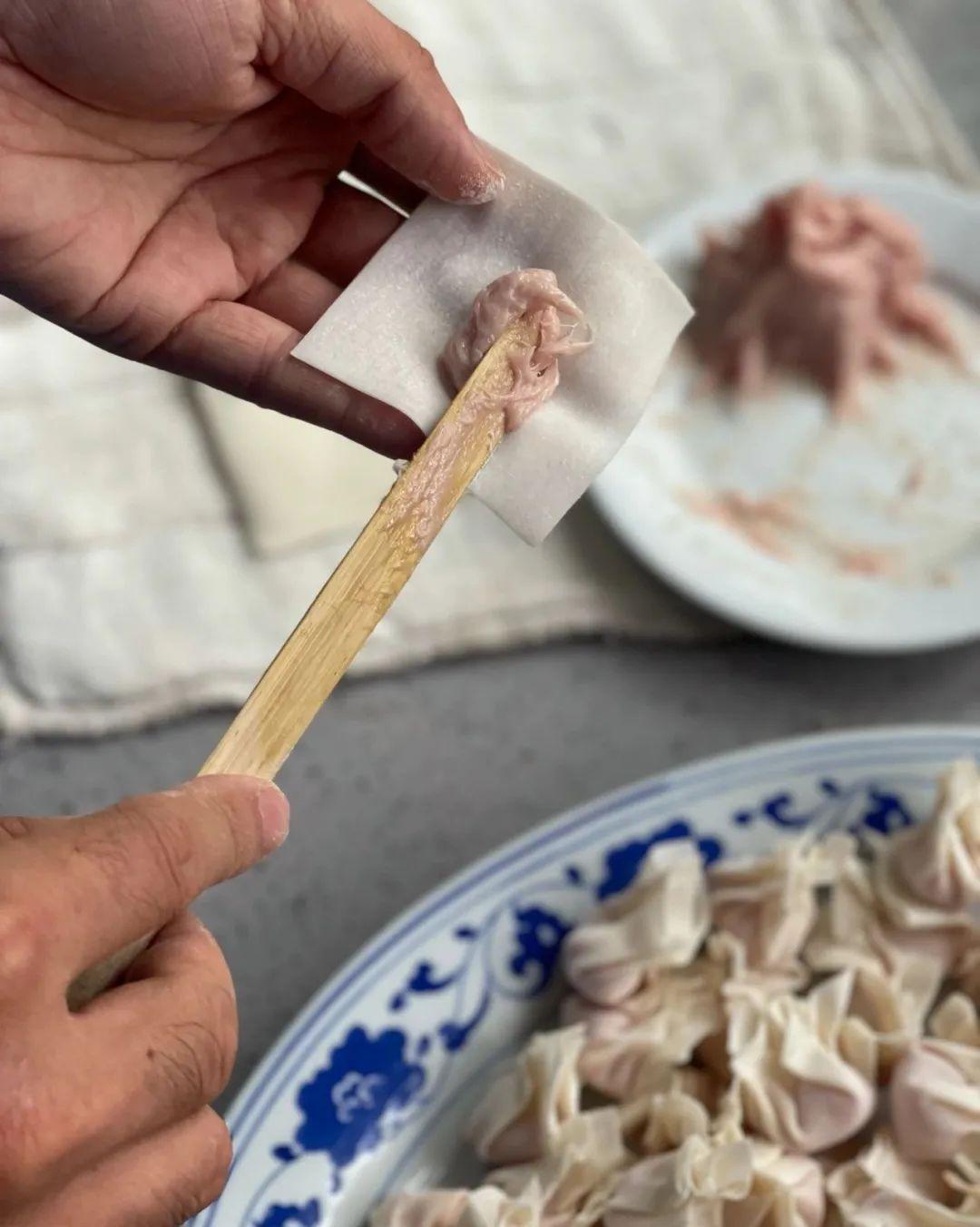 小巷深处的特色舞蹈小店，最新广舞蹈的魅力展示