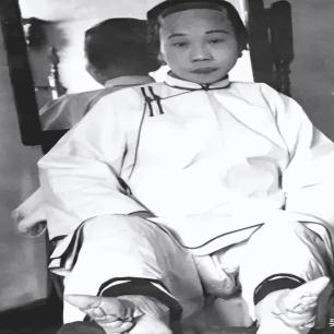 时代变迁下的最新形象印记，见证时代进步与个人变革的印记