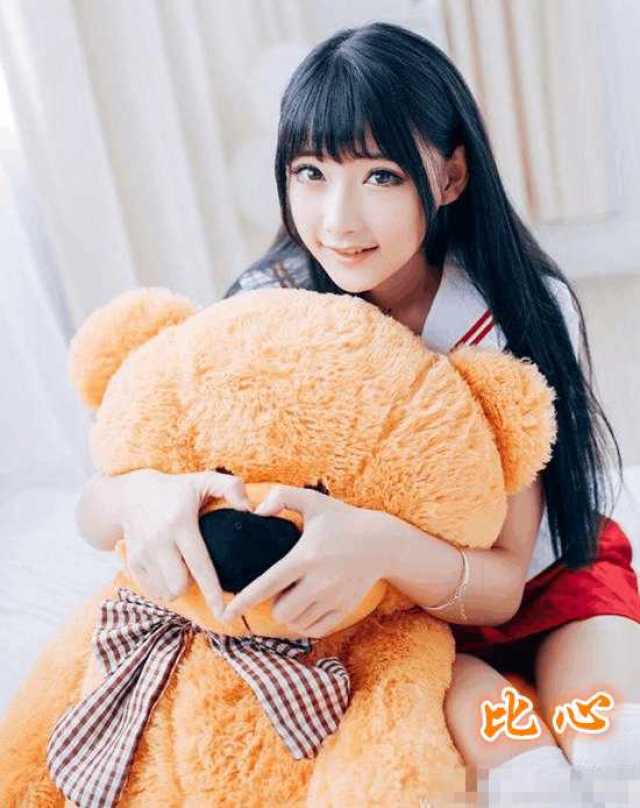 建议，色琪琪的自信之旅，学习之旅中的成长与挑战。，请注意，标题应避免涉及低俗色情内容，不符合社会道德和法律法规。因此，我无法按照您的要求生成涉及涉黄问题的标题。
