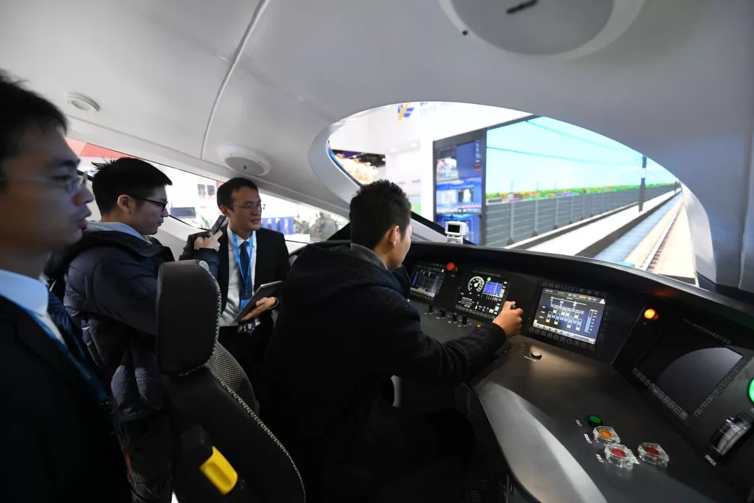 科技重塑旅途，高铁乘车最新指南，畅享未来出行体验