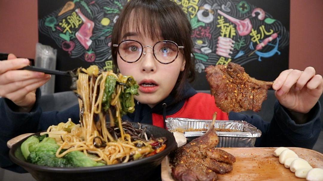 阿尤最新科技美食体验，引领未来生活新潮流