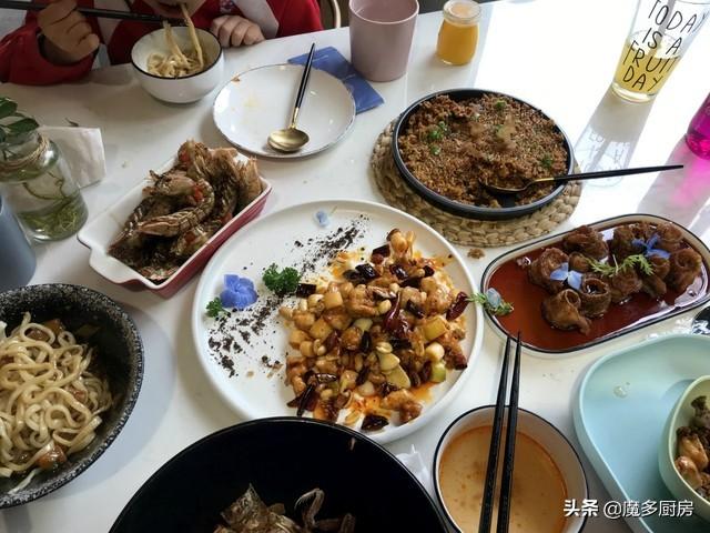 北京胡同新风貌，历史与现代交融的街头艺术展现