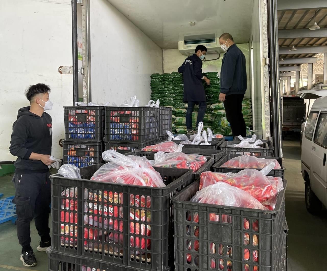 海外肺炎最新疫情与巷弄深处的温暖故事