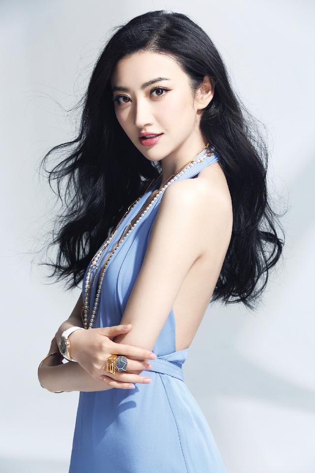 演艺之路。