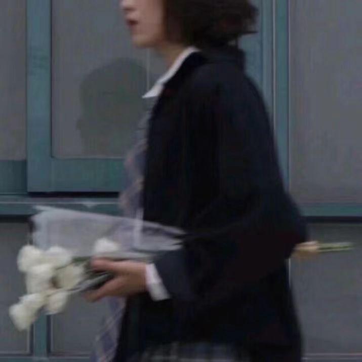 情侣头像精选推荐，小巷中的秘密宝藏，带你领略2017年情侣头像流行趋势