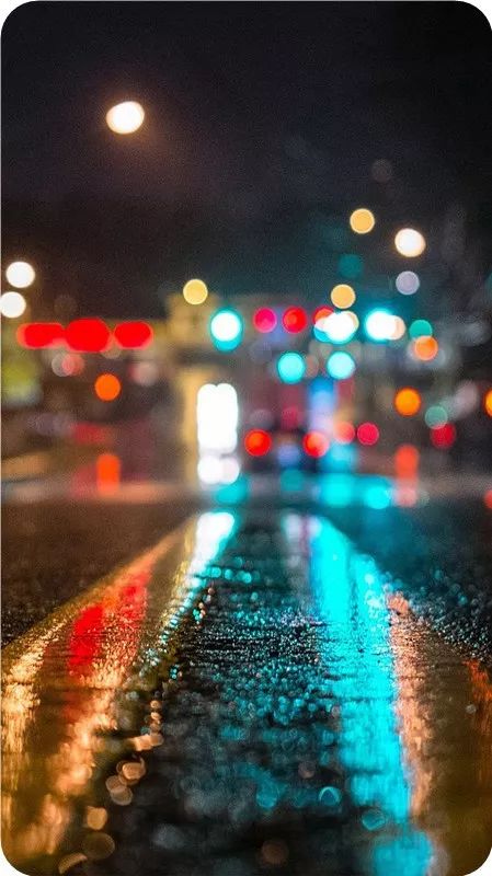 夜晚无限魅力探索，最新晚上碰视频带你畅游夜的世界！