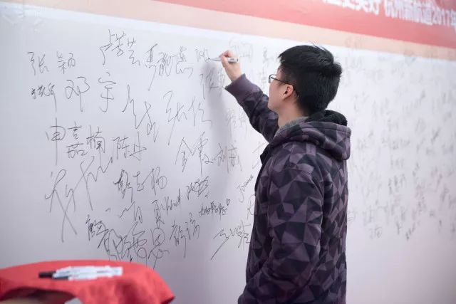 最新签名发布,最新签名发布，学习，拥抱变化，自信闪耀人生舞台