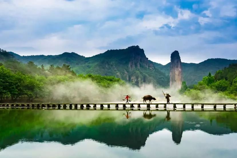 最新吊饰，自然美景的心灵之旅