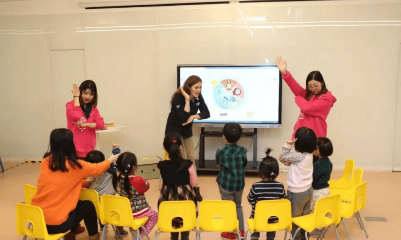 最新英语新闻独家报道