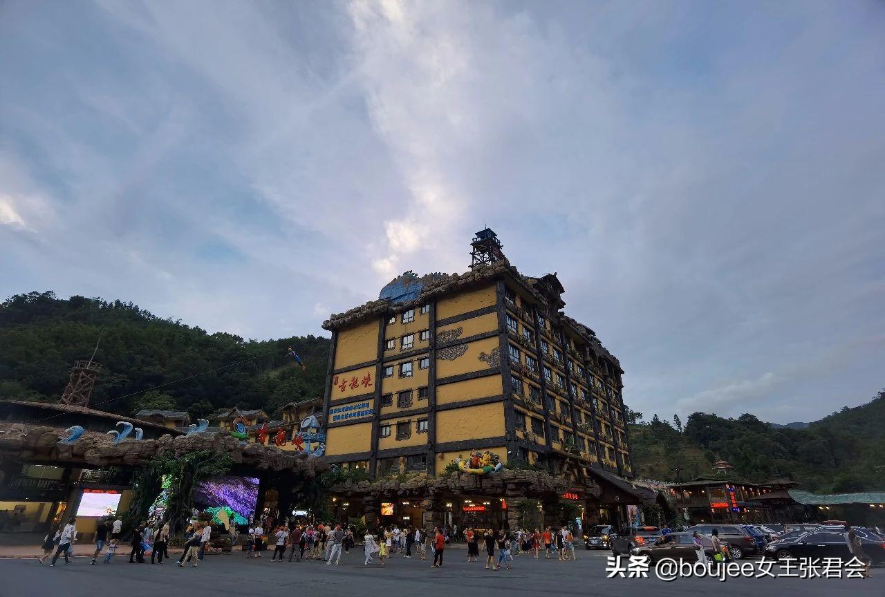 自然美景探险之旅，寻找内心的平和与宁静——最新重大新闻揭秘