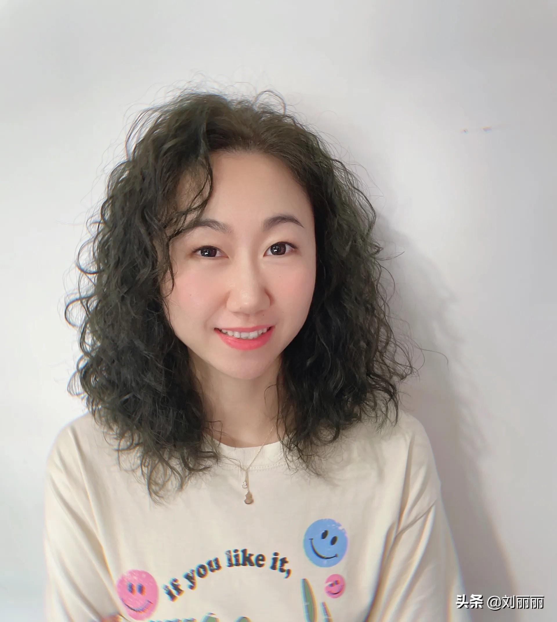 自信成就力量展现风采